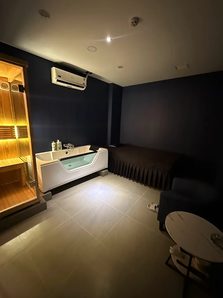 호치민 킹스톤 마사지