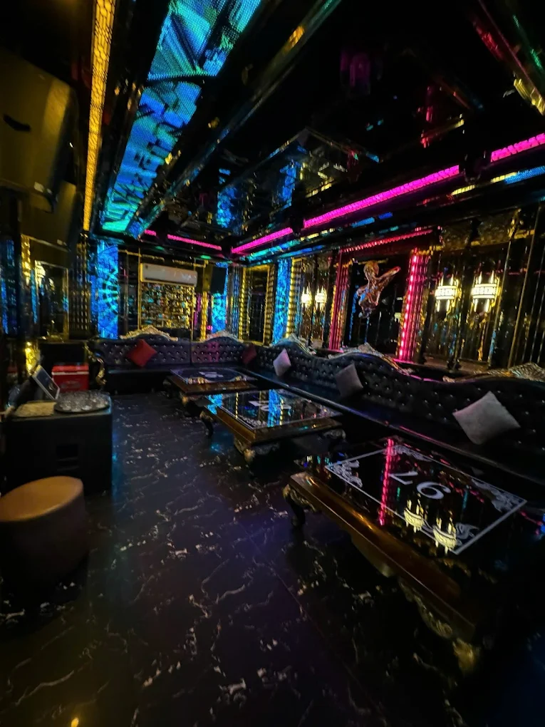 호치민 97 가라오케