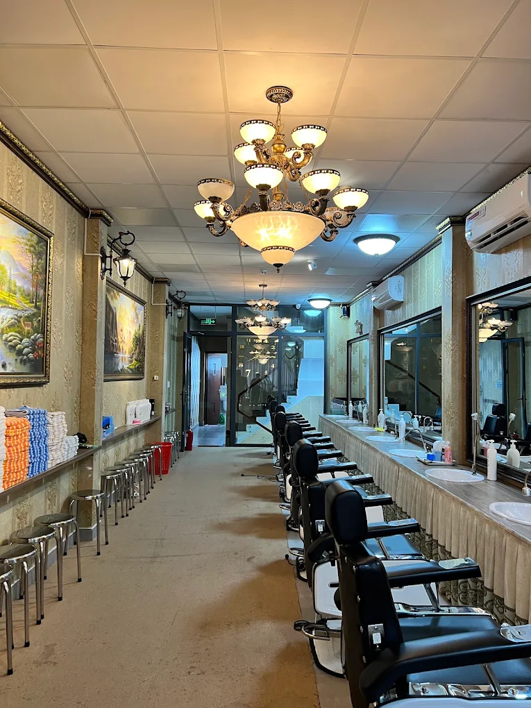 호치민 황제 이발소