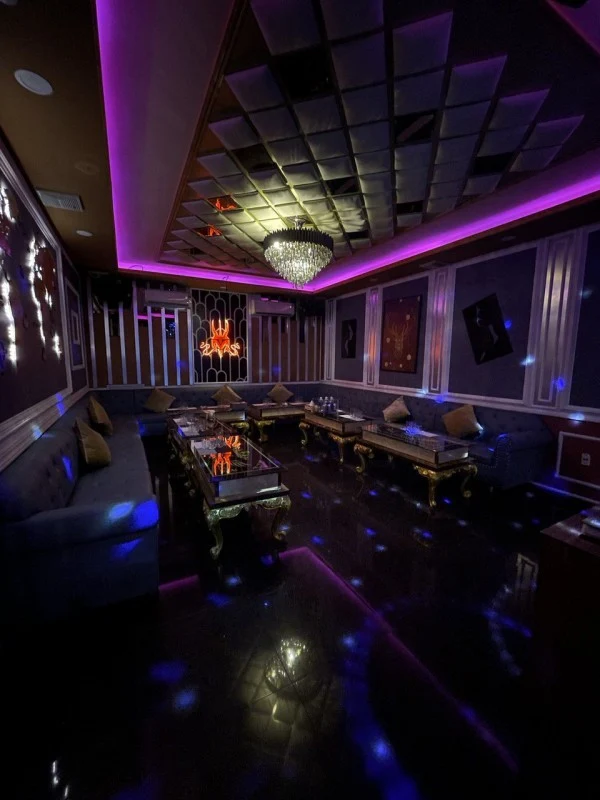 호치민 더원 가라오케