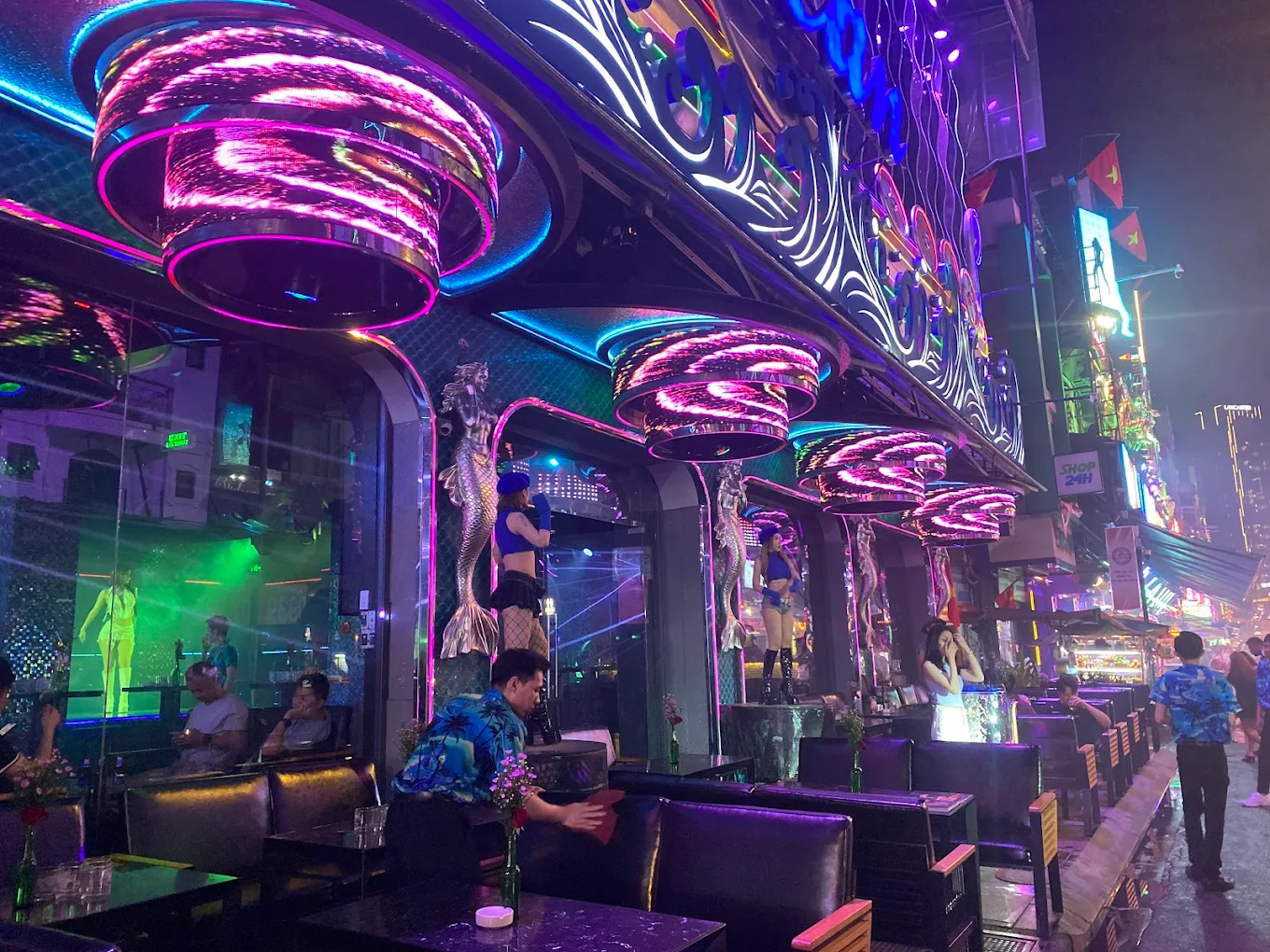 호치민 부이비엔 거리