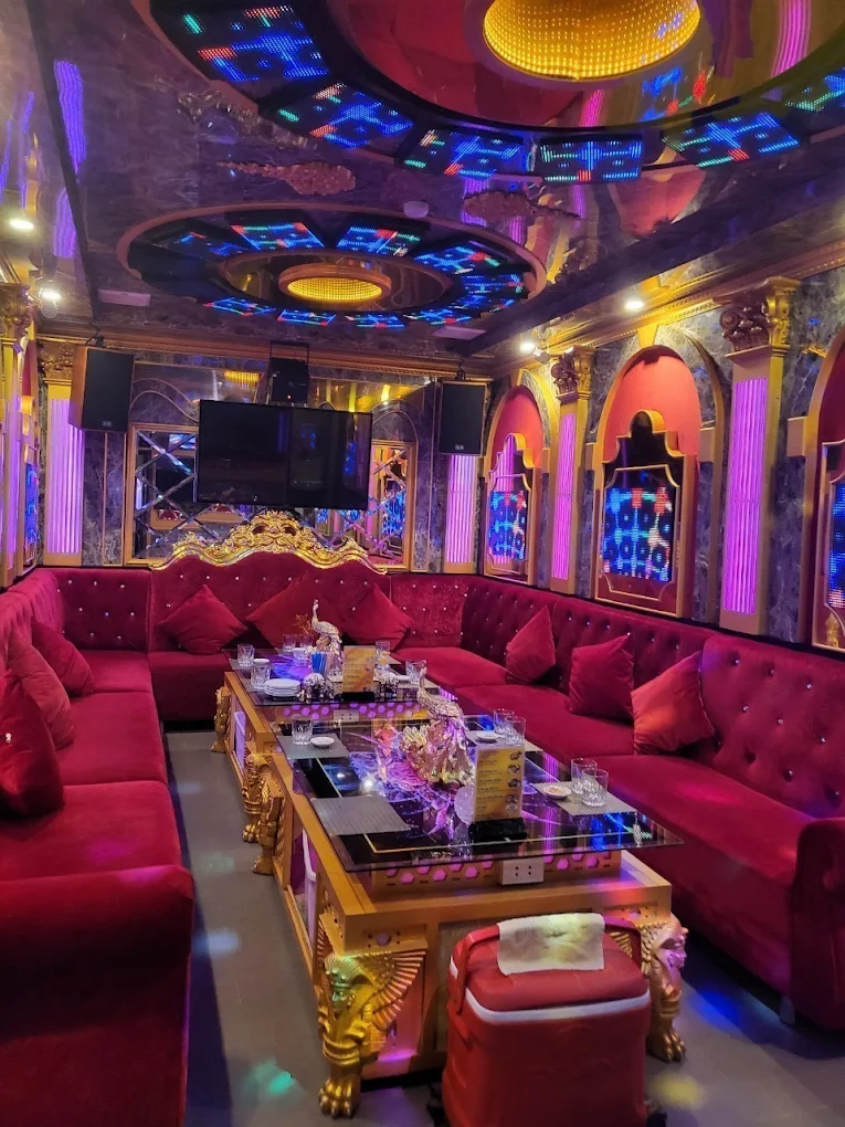 호치민 97가라오케