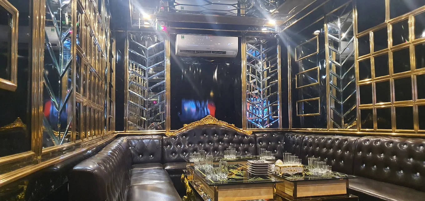 호치민 원투 가라오케