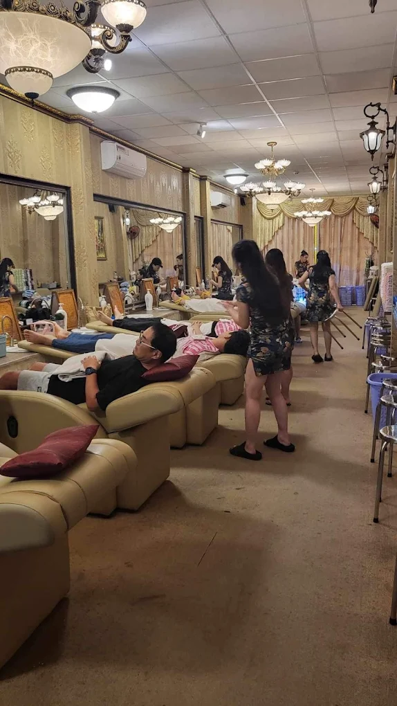 호치민 황제 이발소