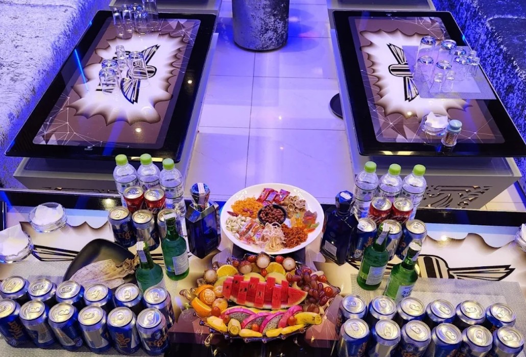 호치민 가라오케